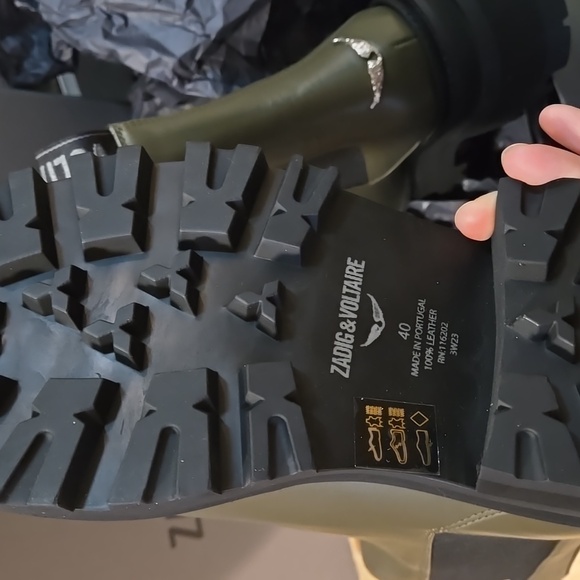 NWT Zadig and & Voltaire Ride Semy Shiny Chelsea Platform Boots Silver Wings - Picture 11 of 15